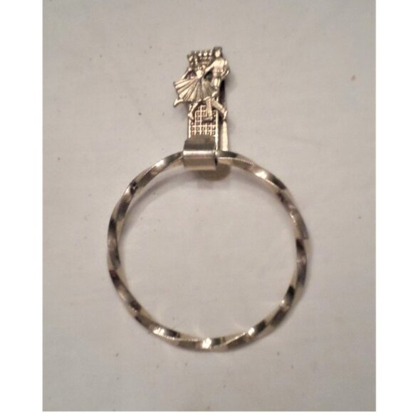 Sq dance towel holder: Gold twisted ring with 3D dancing couple - Picture 1 of 2